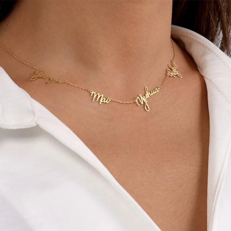 L'Ort et Lien Engraved Necklace